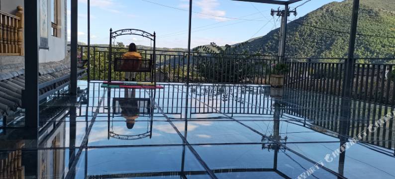 鸡足山善仁居客栈图片