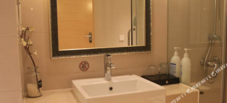 菲诺·皇冠假日国际公寓(天津机场空港铁三院店)图片