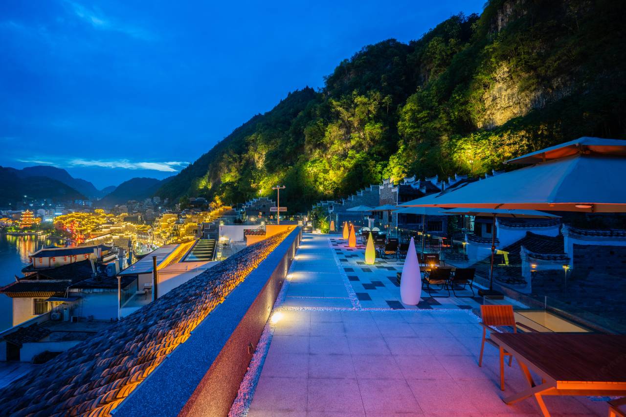 山河事高空360°全景民宿(镇远古城店)图片