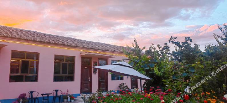 特克斯春舍民宿(八卦城之夜店)图片