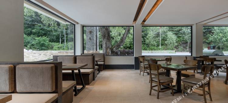 追山茗境温泉度假酒店(理小路店)图片