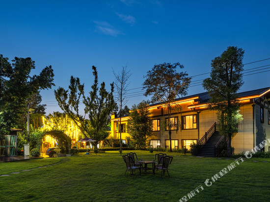 花田小院酒店(成都双流店)