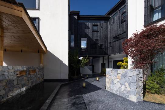 南禺·云境·Shangri La丨智能供氧设计师美宿(独克宗古城店)图片