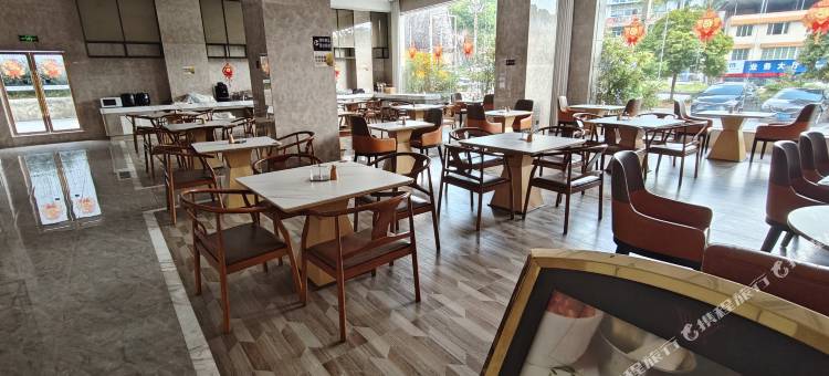 维也纳酒店(广州白云机场钟落潭竹料地铁站店)图片