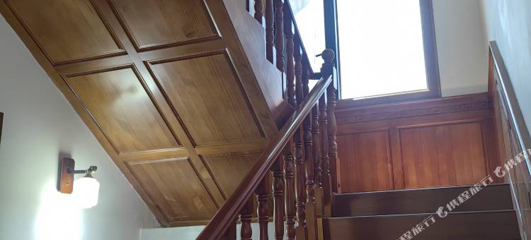 瑟吉 · 巴邸江舍民宿图片