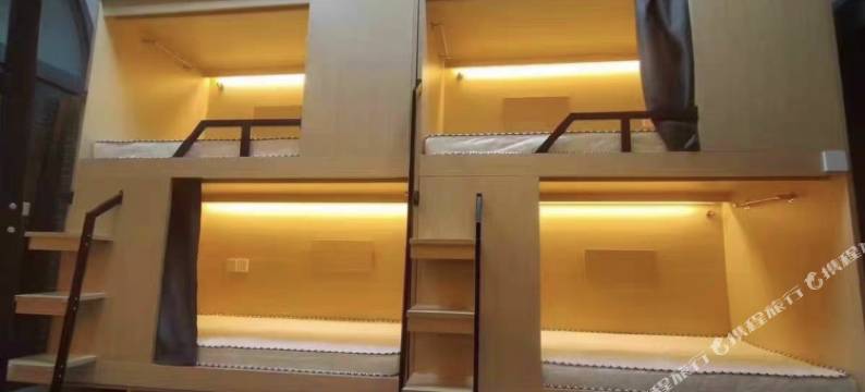 珊瑚海青年旅舍(碧湖万达广场店)图片