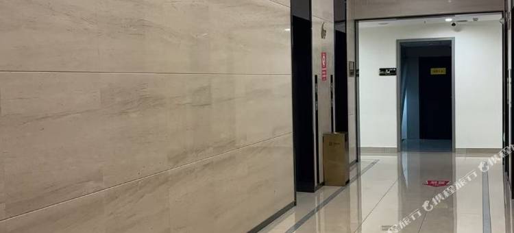 沐光江景电竞影院民宿图片