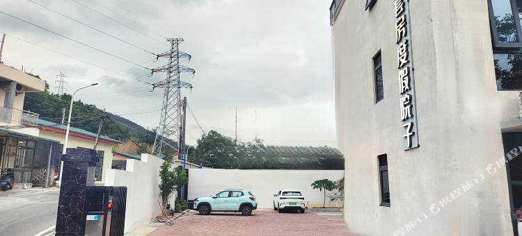 三亚亚龙湾静莱套房度假院子图片