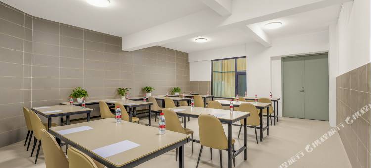 云上四季酒店(萨嘎店)图片