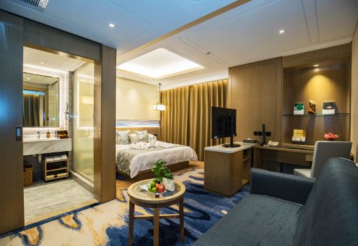 Golden Spring Hotel Hotel Overview