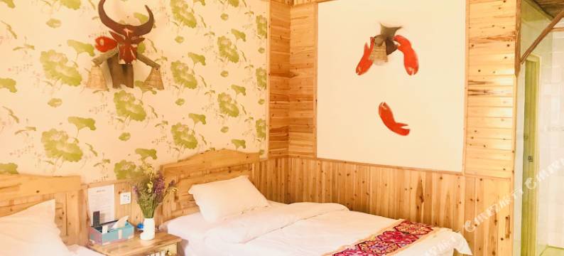 丘北云行雨施客栈图片