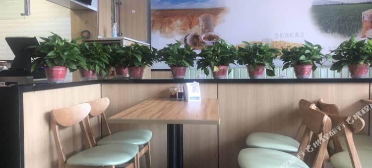 呼和浩特乐易酒店(水上公园地铁站店)图片