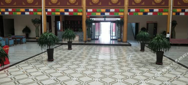 刚察仟湖大酒店图片