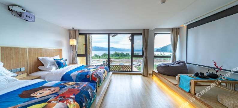 泸沽湖花宿水奢观景客栈图片