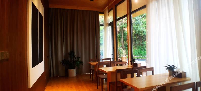 三峡茶旅小镇·千山云舍图片