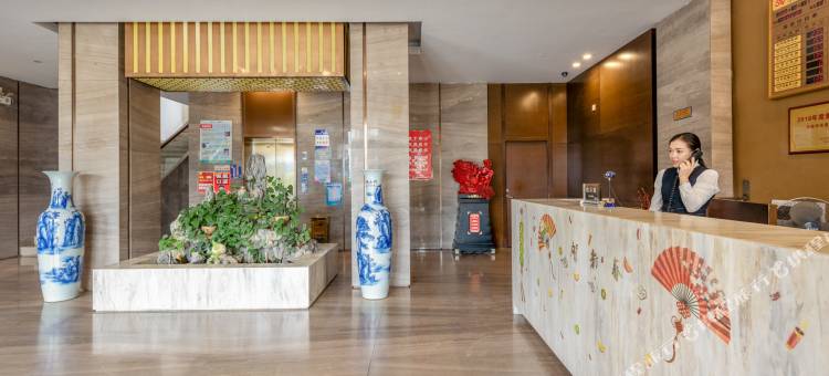 水泉雅致酒店(玉林市清湾江公园万花楼店)图片
