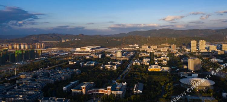昆明南站大学城亚朵酒店图片