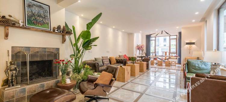 林芝初芽江舍客栈图片