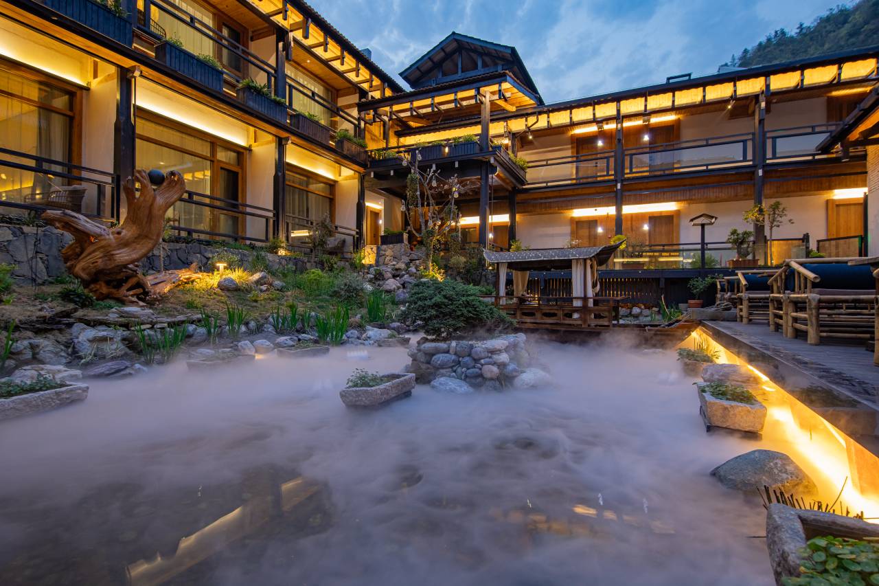 隐遇•香溪水榭民宿(神农架木鱼镇香溪商业街店)图片
