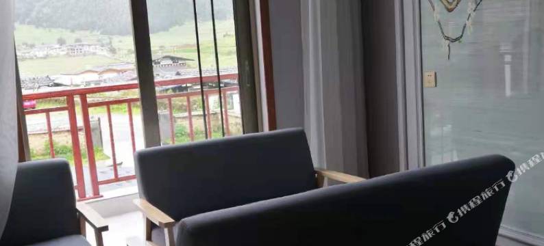 林芝玉如月亮精品民宿图片