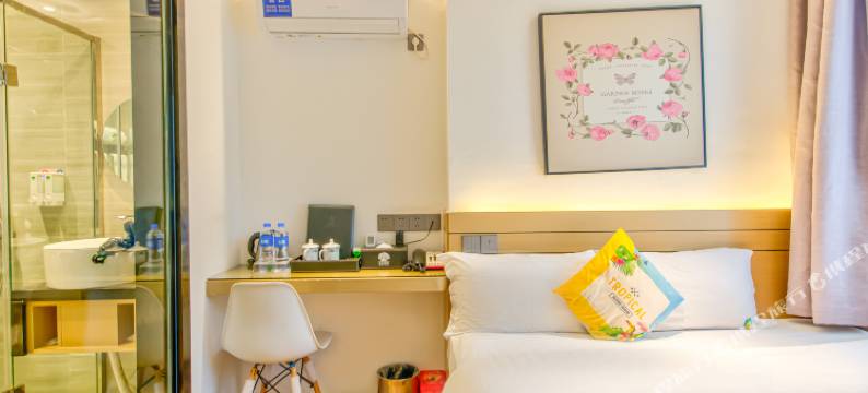 森林城堡主题公寓(清远银盏温泉店)图片
