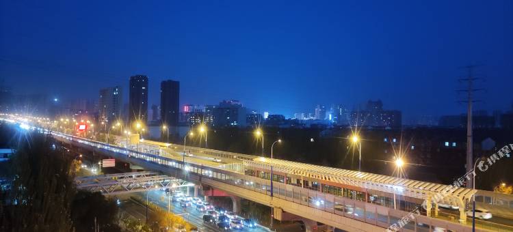 嘉誉酒店(闻都世界城水上公园地铁站店)图片