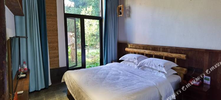 竹溪桃花岛夯土小镇民宿图片