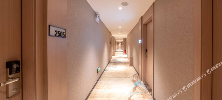 同呈酒店(南宁中山路朝阳广场店)图片