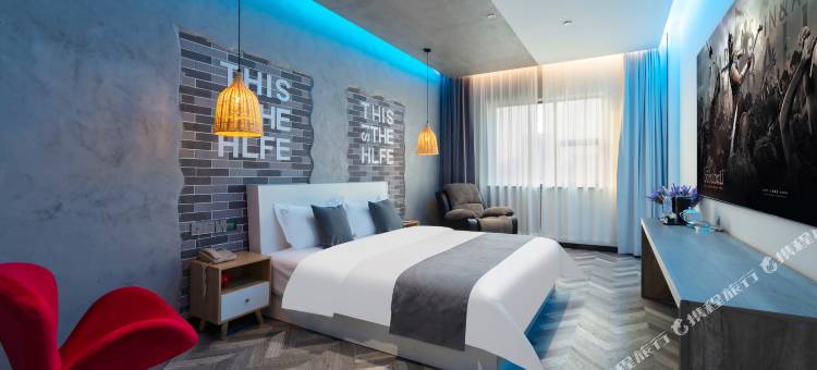 美美智能影院酒店(岳阳火车站步行街店)图片