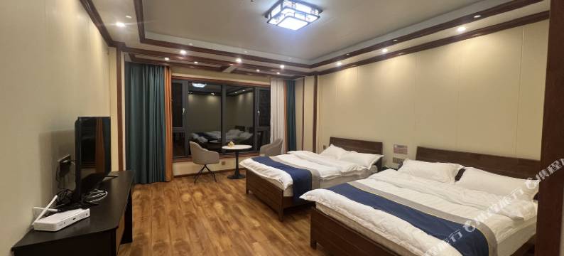 石渠雍培青稞酒店图片