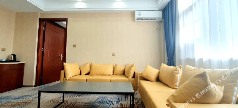 典雅城际酒店(新洲区摩尔城南安街店)图片