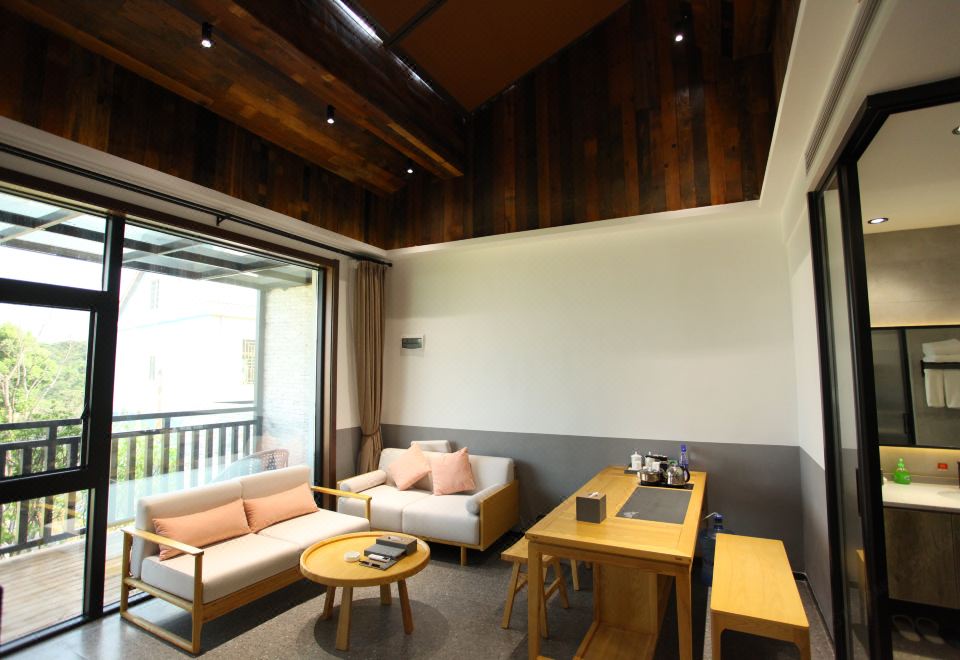 Starry nightHotel Overview
