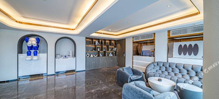 多曼·青悦酒店(南宁火车站明秀路地铁站店)图片