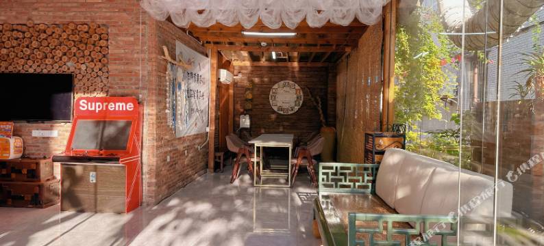 深圳荔枝小院民宿(较场尾海滩店)图片