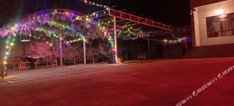 华阴心悦驿栈(华山火车站店)图片