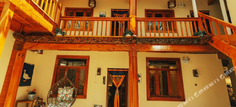 香格里拉香阁雅居民宿(独克宗古城店)图片