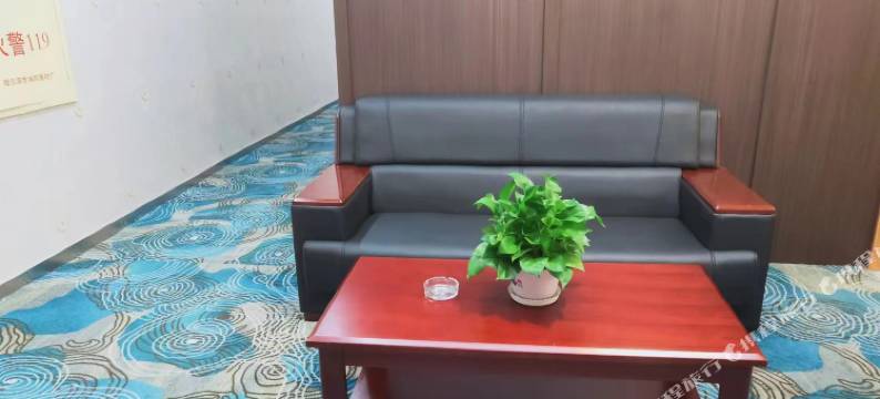 牙克石岩松商务宾馆图片