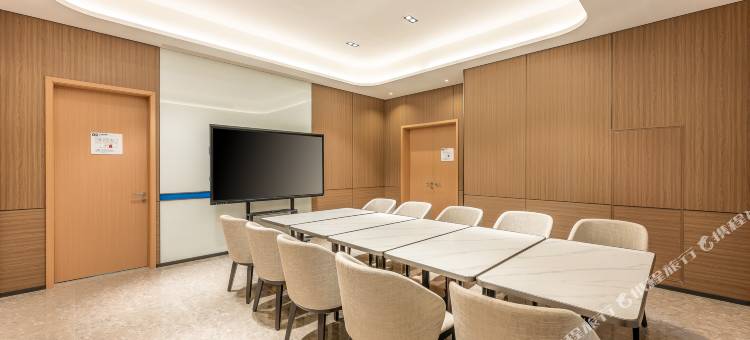 智选假日酒店(泰州万象城金融广场店)图片