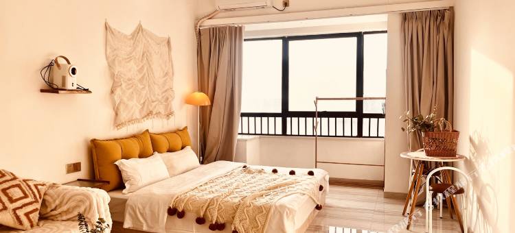踢桃·Thouse公寓(南海体育中心长华国际店)图片