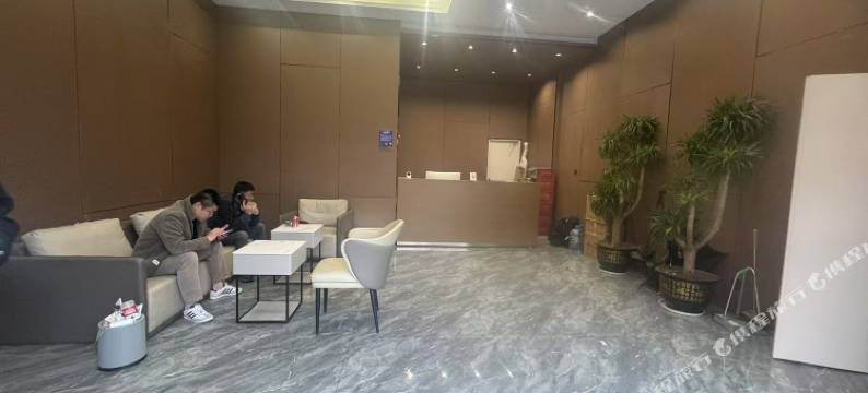 普兰欢悦富氧酒店(冈仁波齐风景区店)图片