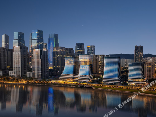 广州国际金融城临江大道亚朵酒店