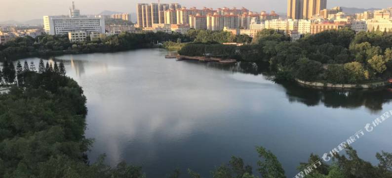 兰丽百合酒店(新达城时代广场北湖店)图片