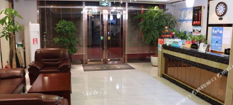 陇顺源假日酒店(中川机场彩虹城店)图片