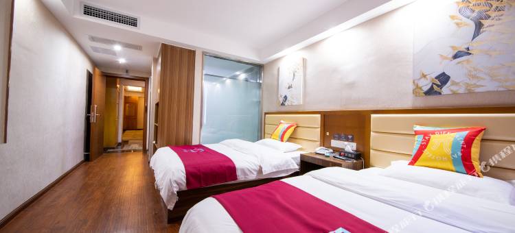 派酒店(正安客运站店)图片