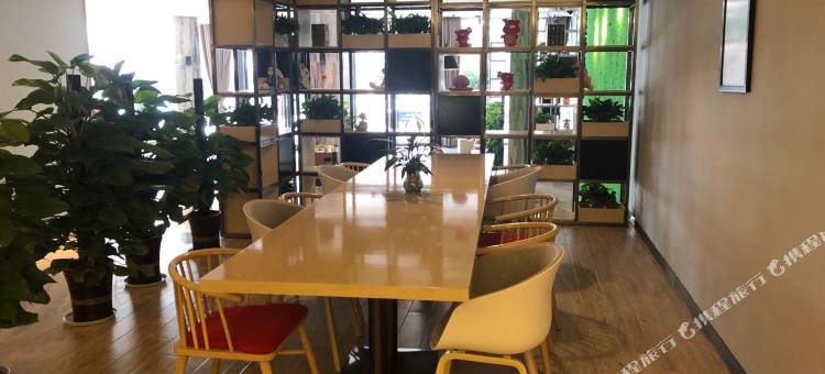 欧铂酒店(郴州燕泉广场店)图片