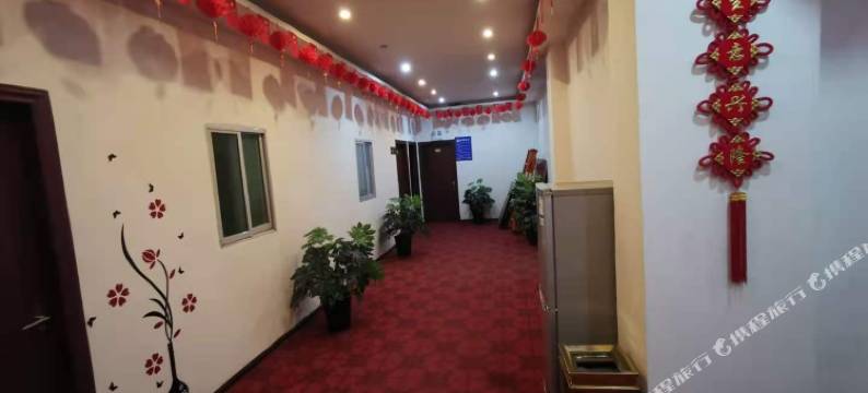 苍溪江边宾馆图片