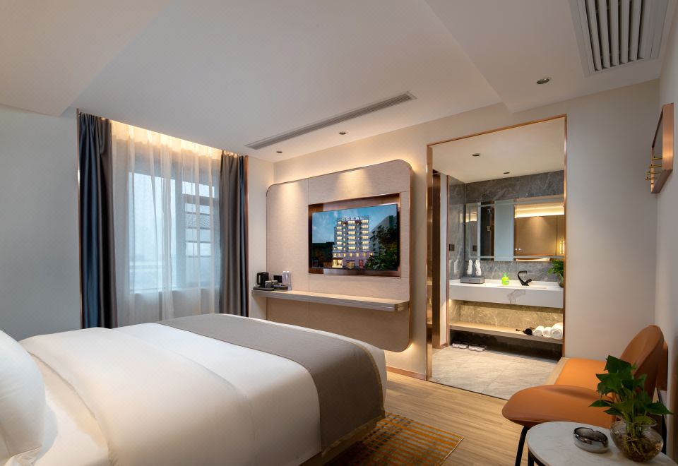  Hotel Overview