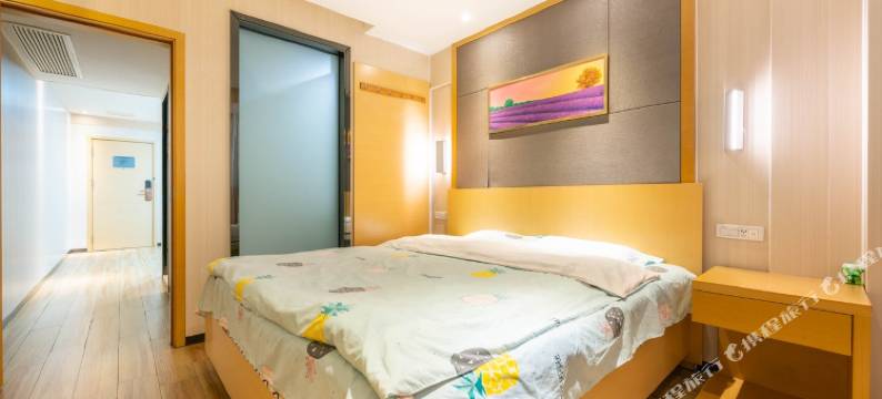 孝感白色袜子公寓(6号店)图片