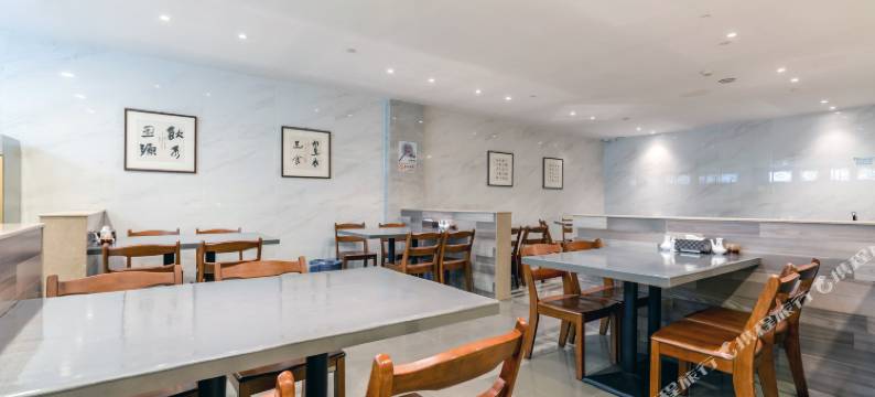 如家驿居酒店(南京玄武湖九华山地铁站店)图片