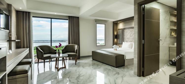 努沙杜瓦日出阿文图斯酒店(Sunrise Aventus Hotel Nusa Dua)图片